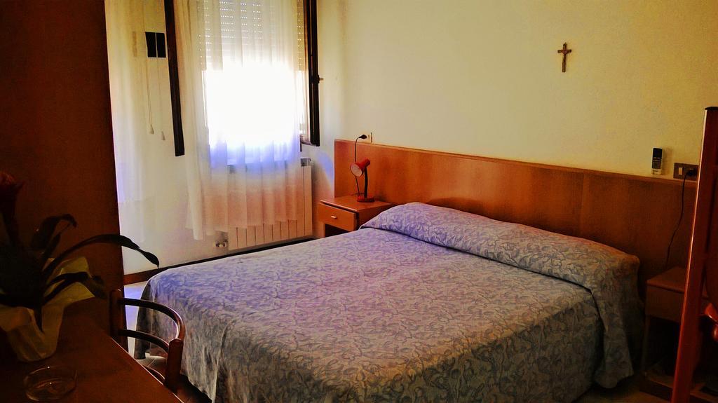 Due Palme Hotel Caorle Eksteriør billede